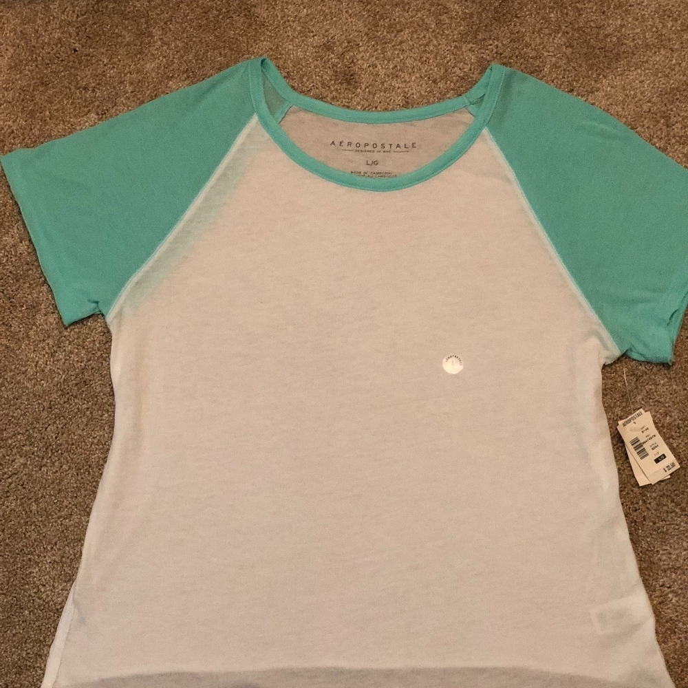 Aeropostal T-shirt NWT Size Large Super Soft
